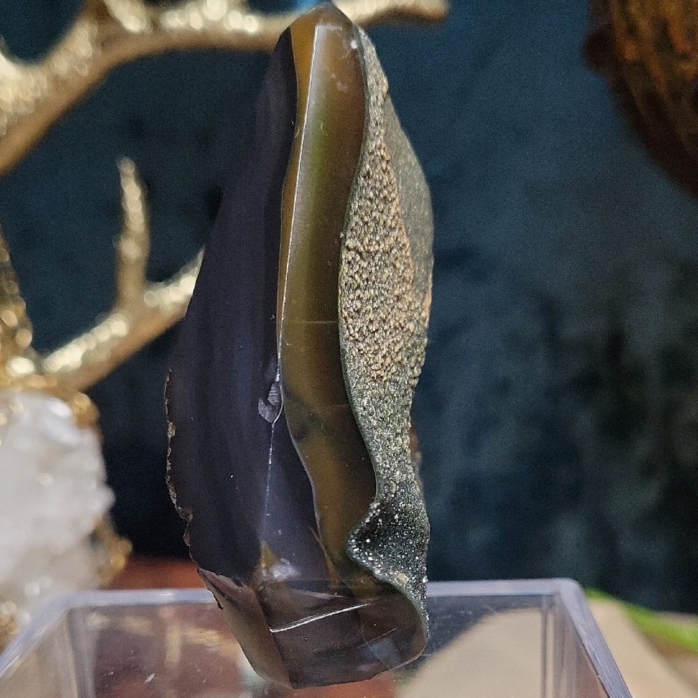 Druzy High Grade Diamond Shaped Agate - Olive Green, Black & Gold - Picture 4 of 6